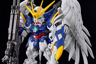 ハイエンドSDガンプラ「MGSD ウイングガンダムゼロ EW」発売！これぞ、常識を凌駕する「新次元の翼」 画像