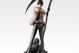 死神の鎌持つ「夜神月」フィギュアがカッコイイ！「一番くじ DEATH NOTE」発売決定―「L」も印象的な表紙イラストで立体化 画像