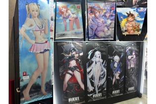 どこを見ても目を奪われる…！『アトリエ』シリーズ『DOAXVV』『NIKKE』の妖艶タペストリーなど―魅力的な物販ブースレポ【TGS2025】 画像