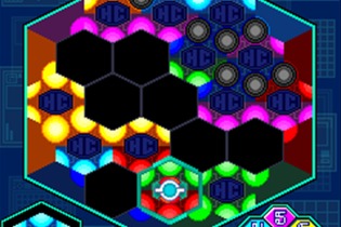 カプコン、誰でも簡単に遊べるパズルゲーム『HexaCore』を配信 画像