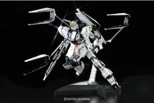 MG「νガンダムVer.Ka」がチタニュウムフィニッシュの豪華仕様で登場 画像