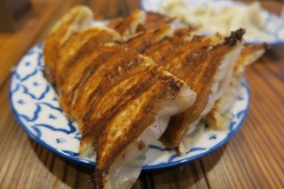 『ログレス』を遊べば「大阪王将」の餃子が無料で食べられる！編集部も食べてきました 画像