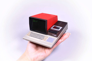 1979年のPC「MZ-80C」が1/4サイズで復活！ 最新のBASIC環境やエミュレーション機能を搭載 画像