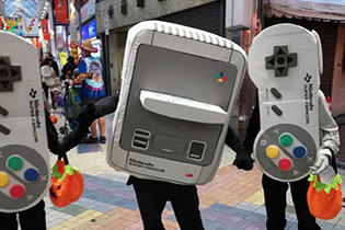 【特集】ハロウィンの夜に「スーファミ親子」がやってきた！親子仲の秘訣はズバリ「一緒にゲーム」 画像