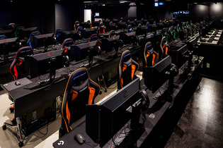 「LFS 池袋 esports Arena」が4月15日にグランドオープン！PC100台＆防音ボックス室を備えた都内最大級のe-Sports施設 画像