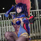 【コスプレ】フィット感のある衣装が作るシルエットが美しい！『原神』モナのくりっとした瞳が可愛い美女レイヤーが夜景に映える【写真9枚】