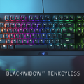 Razerからハウジングが改良されたゲーミングキーボード「Razer BlackWidow V3 Tenkeyless」やゲーミングチェアの限定モデル「Razer Iskur Black」などが発売決定