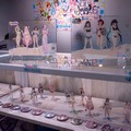 「あにまーれ」「ハニスト」らが水着姿で大集合！新宿で展開中のポップアップストア「ななしいんく ばけ～しょん！」フォトレポート