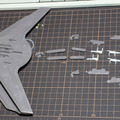 『エースコンバット』コトブキヤ1/144「X-49 ナイトレーベン」プラモデルレビュー！巨大で特異なフォルムを体感出来る魅惑のキットで「挟まっちまった」も試した