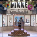 「コミケ102」が開幕！『ブルアカ』『NIKKE』等の企業ブースには、水着の人気コスプレイヤーが勢揃い