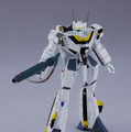 初代「マクロス」先輩から主人公へ受け継がれる「VF-1S」が、バトロイド形態でプラモ化！付属パーツやデカールで細かな劇中シーンも完全再現