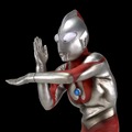 スペシウム光線！初代「ウルトラマン」より美しき「Bタイプ」スーツの1/6スケールフィギュアが復刻―目やタイマーの発光ギミックも搭載