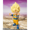 「ドラゴンボールDAIMA」より「スーパーサイヤ人孫悟空(ミニ)」がアクションフィギュア化！如意棒や“ニヤリ顔”含む3種表情パーツなど付属