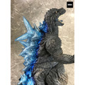 全高34cm超えのビッグサイズ！燃え盛るような「ゴジラ（2016）」が怪獣ソフビ“Gザウルス”で進撃―青く光る「ゴジラ（2023）」の二次受注も受付中