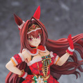 イルミネーションの中で“1番”キレイ！『ウマ娘』よりクリスマス勝負服の「ダイワスカーレット」フィギュア予約は2月26日まで