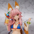 ウィンクする表情や佇まいが愛らしい！『FGO』より水着姿の「玉藻の前」がフィギュア化―最終再臨を常夏感たっぷりに再現