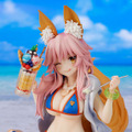 ウィンクする表情や佇まいが愛らしい！『FGO』より水着姿の「玉藻の前」がフィギュア化―最終再臨を常夏感たっぷりに再現