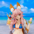 ウィンクする表情や佇まいが愛らしい！『FGO』より水着姿の「玉藻の前」がフィギュア化―最終再臨を常夏感たっぷりに再現