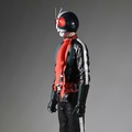 コートを着てたたずむ姿がカッコいい！「シン・仮面ライダー」より一文字隼人こと“仮面ライダー第2号”メガソフビが発売中