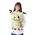 ポケモン「ミミッキュ」のぬいぐるみが10月23日に発売！高さや重量、ミミッキュの布の材質まで忠実に再現