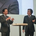 【Nintendo World 2011】岩田社長が助っ人で登場『nintendogs + cats』ステージプレゼン、新要素を訊く