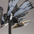 『斑鳩』の2P機「飛鉄塊 銀鶏[黒]」が1/144スケールキットに