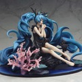 1/8スケールフィギュア「初音ミク 深海少女ver.」予約開始 ― グッ鉄カフェではスペシャルドリンクもプレゼント