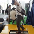 【DCE 2014】OculusによるVR綱渡りを体験！仮想空間なのに、恐怖感で足が竦む