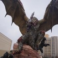 USJ「モンスターハンター・ザ・リアル 2015」で等身大「ジンオウガ」が咆哮！超帯電状態も徹底再現