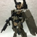 銃器はガンメタ成型色