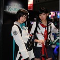 【TGS2015】熱気あふれる一般公開日初日、熱さを吹き飛ばしてくれる美女たちを紹介