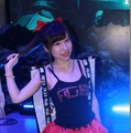 【TGS2015】熱気あふれる一般公開日初日、熱さを吹き飛ばしてくれる美女たちを紹介