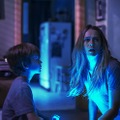 1億5000万回再生の恐怖映像「Lights Out」が映画化！シーンカット画像が到着