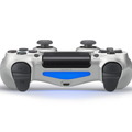 新型「DUALSHOCK 4」にゴールドとシルバー2つの新色が登場！12月15日より発売