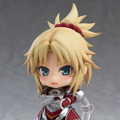 「Fate/Apocrypha」“赤”のセイバーがねんどろいど化―不貞隠しの兜も付属！