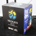 会場で「NEOGEO mini」を発見！気になるサイズや操作性をチェック【E3 2018】