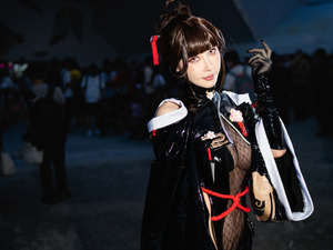 【コスプレ】『NIKKE』サクラの鎖帷子が無防備！？ 360度隙がない美貌を持つ台湾レイヤー【写真8枚】 画像