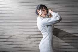 「不軌不軌」チャイナドレス/モデル:KAPI、撮影:乃木章