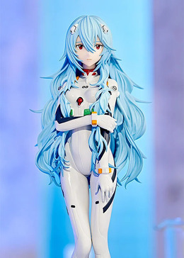 「エヴァ新劇場版」ロングヘアな綾波レイのフィギュアが再販！全身を包むボリュームたっぷりの髪型に注目