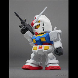 全高約23cmの圧倒的存在感!SDタイプの「RX-78-2ガンダム」ジャンボソフビフィギュアが再登場
