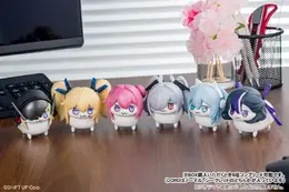 『勝利の女神：NIKKE』謎生物「DORO」が電動ホビーに！ “専用ドッグラン”と共に登場ーシークレットは「金のDORO」