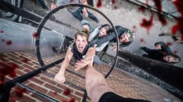 ゾンビがパルクールで追ってくる！スリル満点の1人称視点実写ムービー