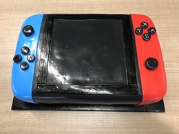 ちょっと可愛い？Nintendo Switchそっくりのケーキが公開！―スイッチ版『Rocket League』発売記念に