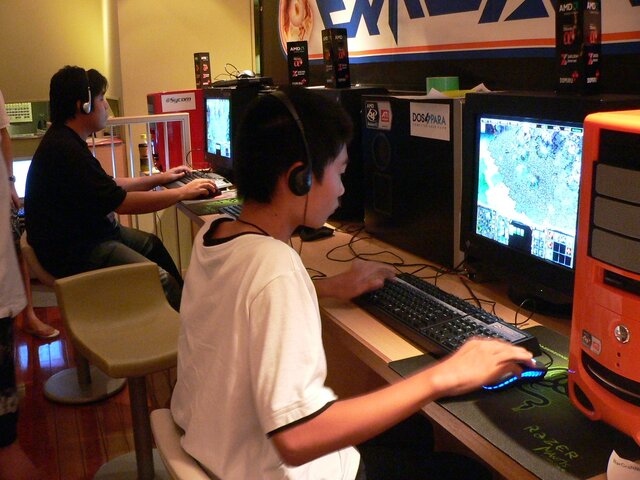 [Ｅスポーツスタジアム2007 Stage1]06　Warcraft3 決勝　優勝は15歳のTTaM.TaC選手。Ｅスタ常連選手に大金星！