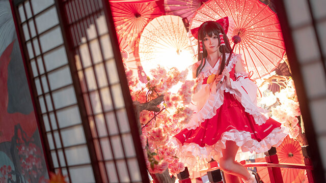 『東方project』博麗霊夢／楚楚子