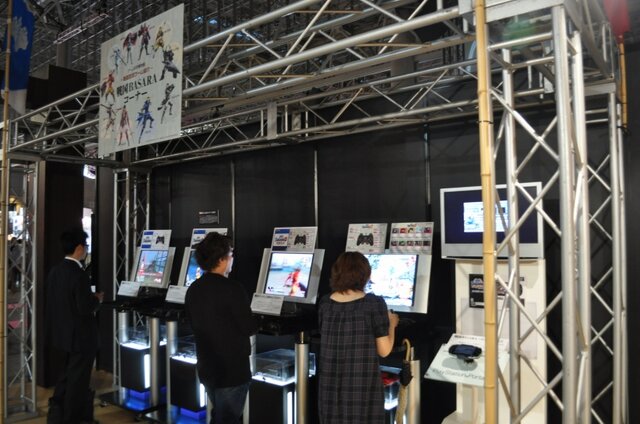 【TGS2009】戦国武将の兜にみんな釘付け～歴史ゲームが大人気