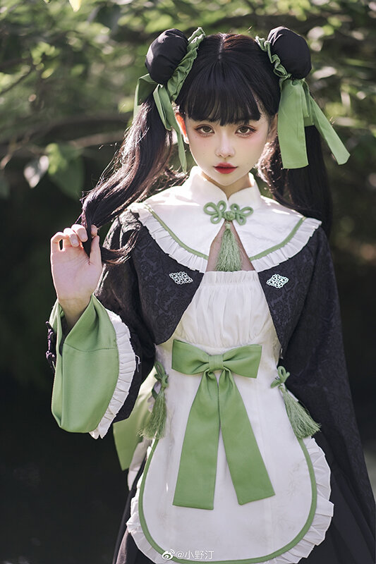 樱姬lolita原创设计 /モデル：小野汀、撮影：熊北Polar（Weibo：@熊北Polar）