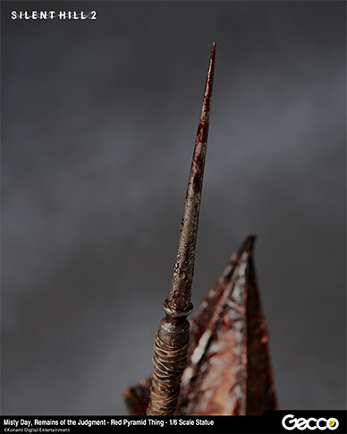 『サイレントヒル2』立ち塞がる「赤い三角頭」が立体化―痛々しい生傷や錆びた金属まで完全再現