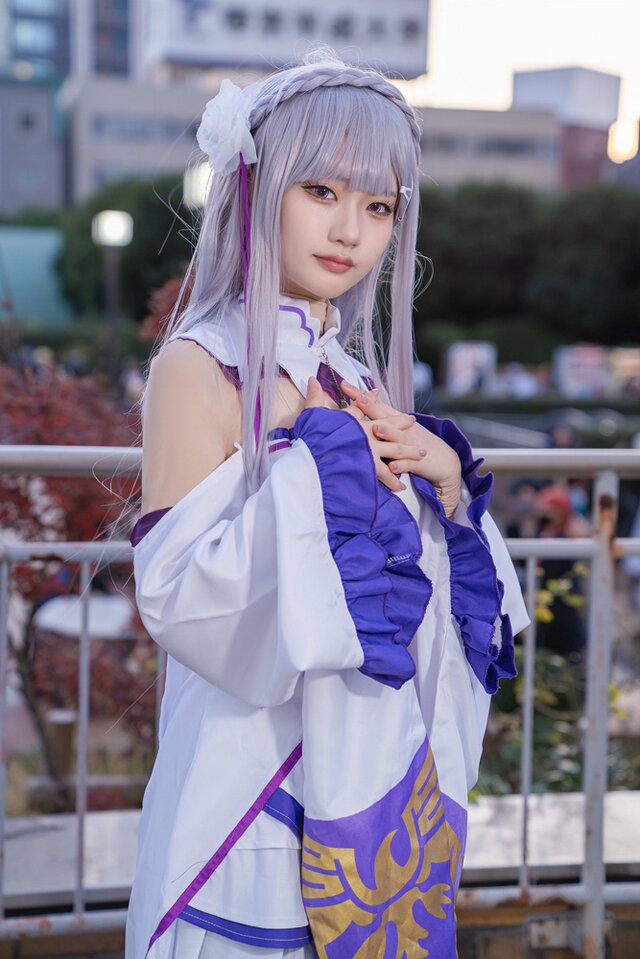 エミリア『Re:ゼロから始める異世界生活』／モデル：緑埜、撮影：tama