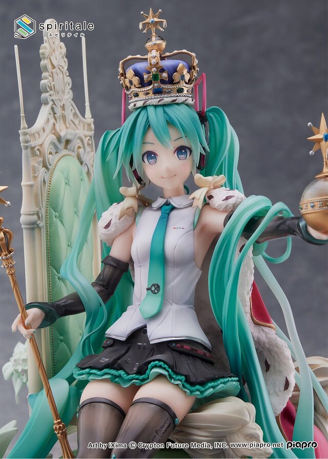 王冠をかぶったゴージャスな「初音ミク」フィギュアが、3月9日11時から予約開始！公式絵も手掛けるiXima先生のイラストを立体化